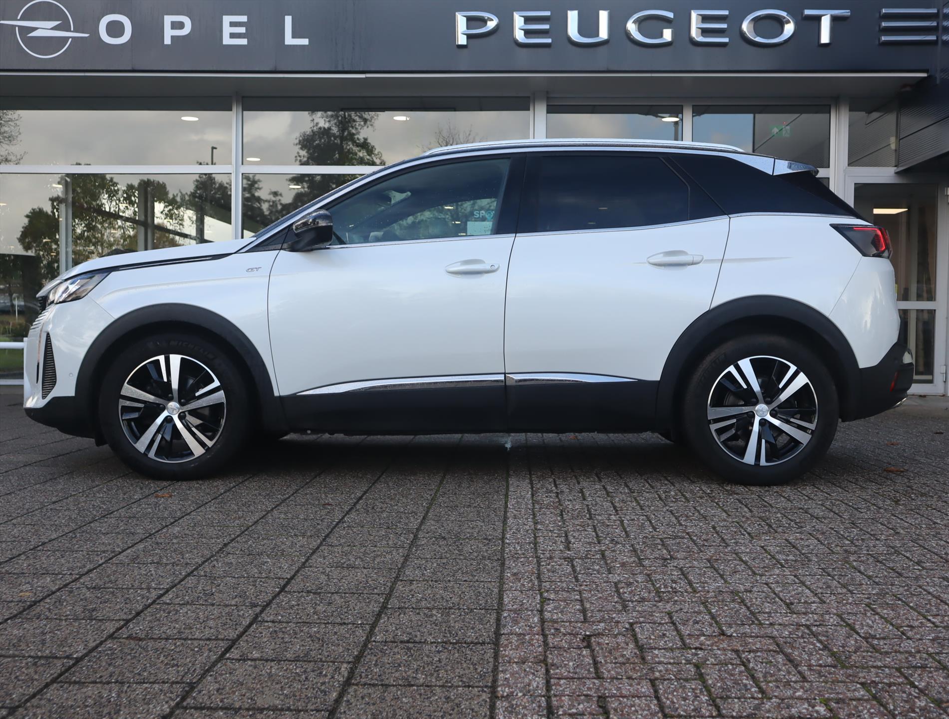 Peugeot 3008 SUV GT PureTech 130pk S&S EAT8 automaat, Rijklaarprijs, Navigatie Camera Adaptieve cruise control - Afbeelding 3