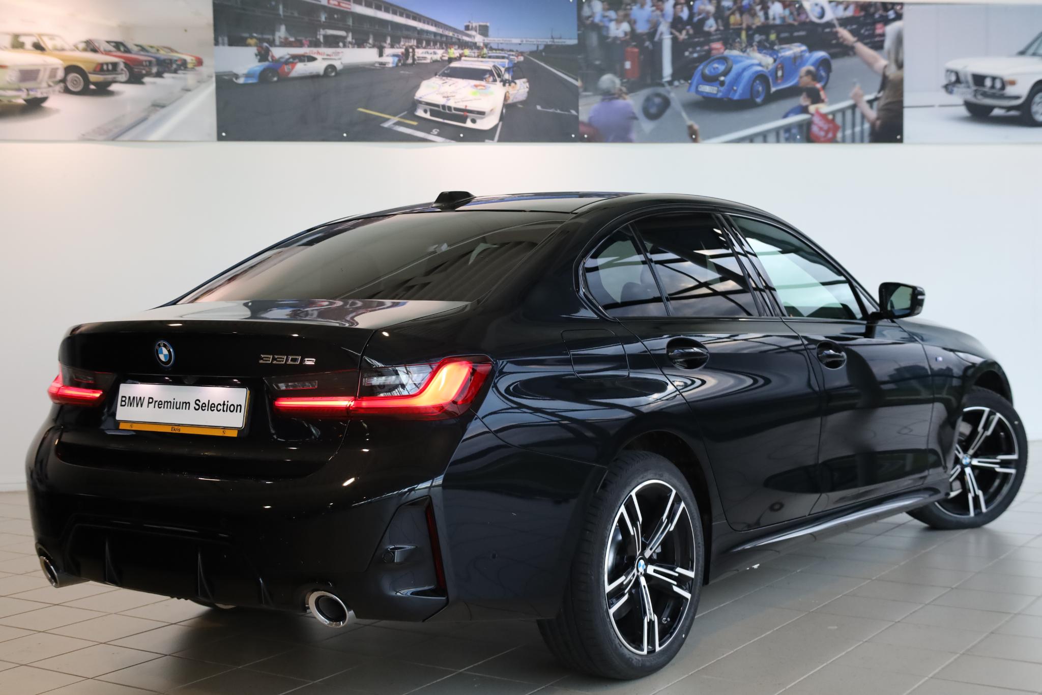 BMW 3 Serie 330e Sedan - Afbeelding 2