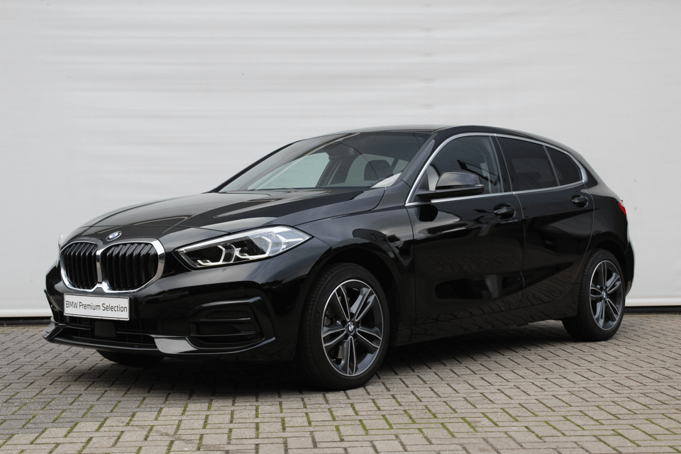 BMW 1 Serie 118i Sport Line Automaat - Afbeelding 1