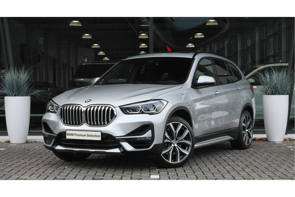 BMW X1 xDrive25e High Executive M Sport Automaat - Afbeelding 1