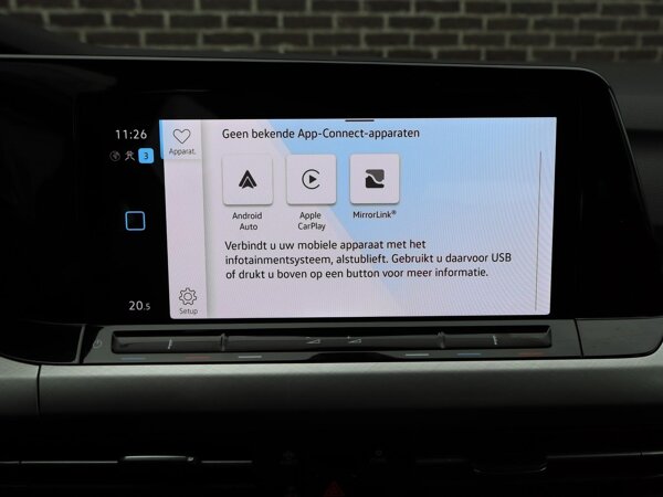 Apple Carplay/Android Auto Apple Carplay/Android Auto