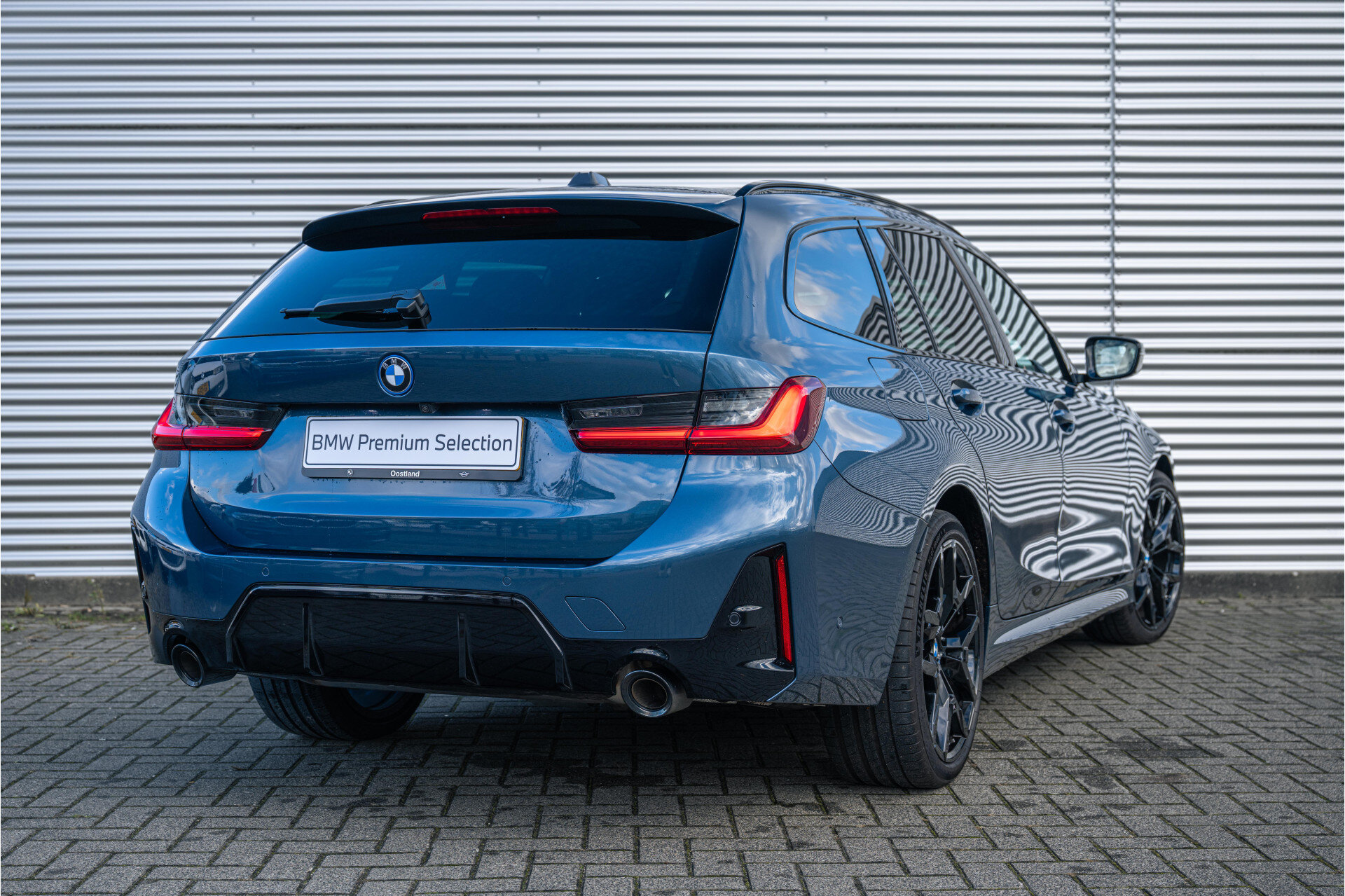 BMW 3 Serie Touring 330e High Executive M Sport Automaat - Afbeelding 2