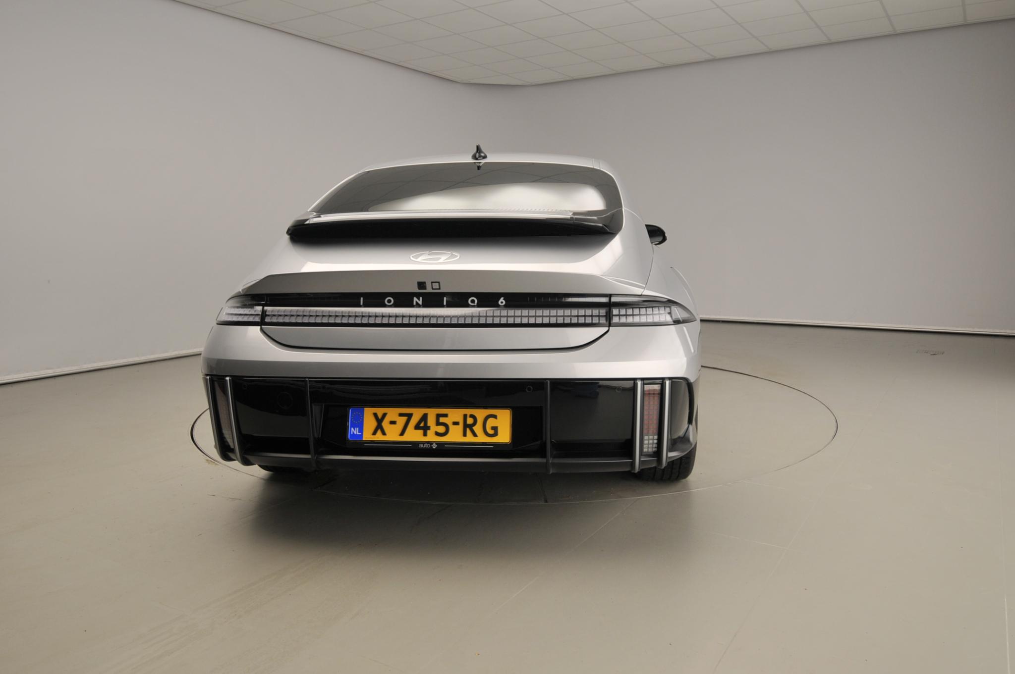 Hyundai IONIQ 6 Connect 77.4 kWh - Bild 3