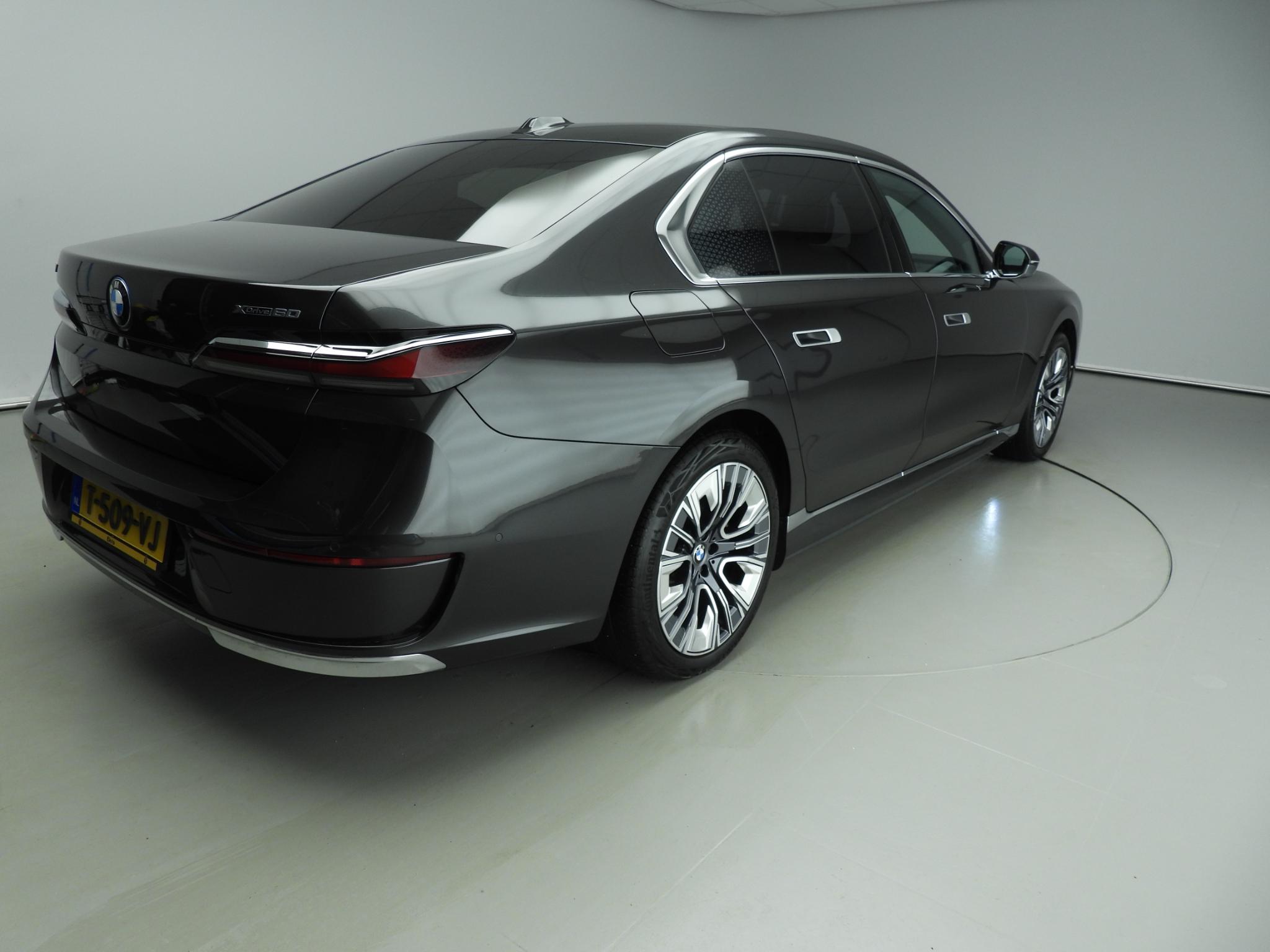 BMW i7 xDrive60 - Afbeelding 2