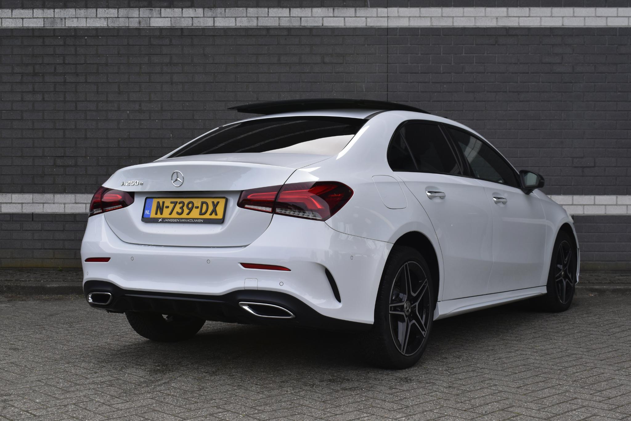 Mercedes-Benz A-Klasse 250 e Business Solution AMG Limited - Afbeelding 2