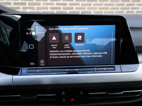 Apple Carplay/Android Auto Apple Carplay/Android Auto