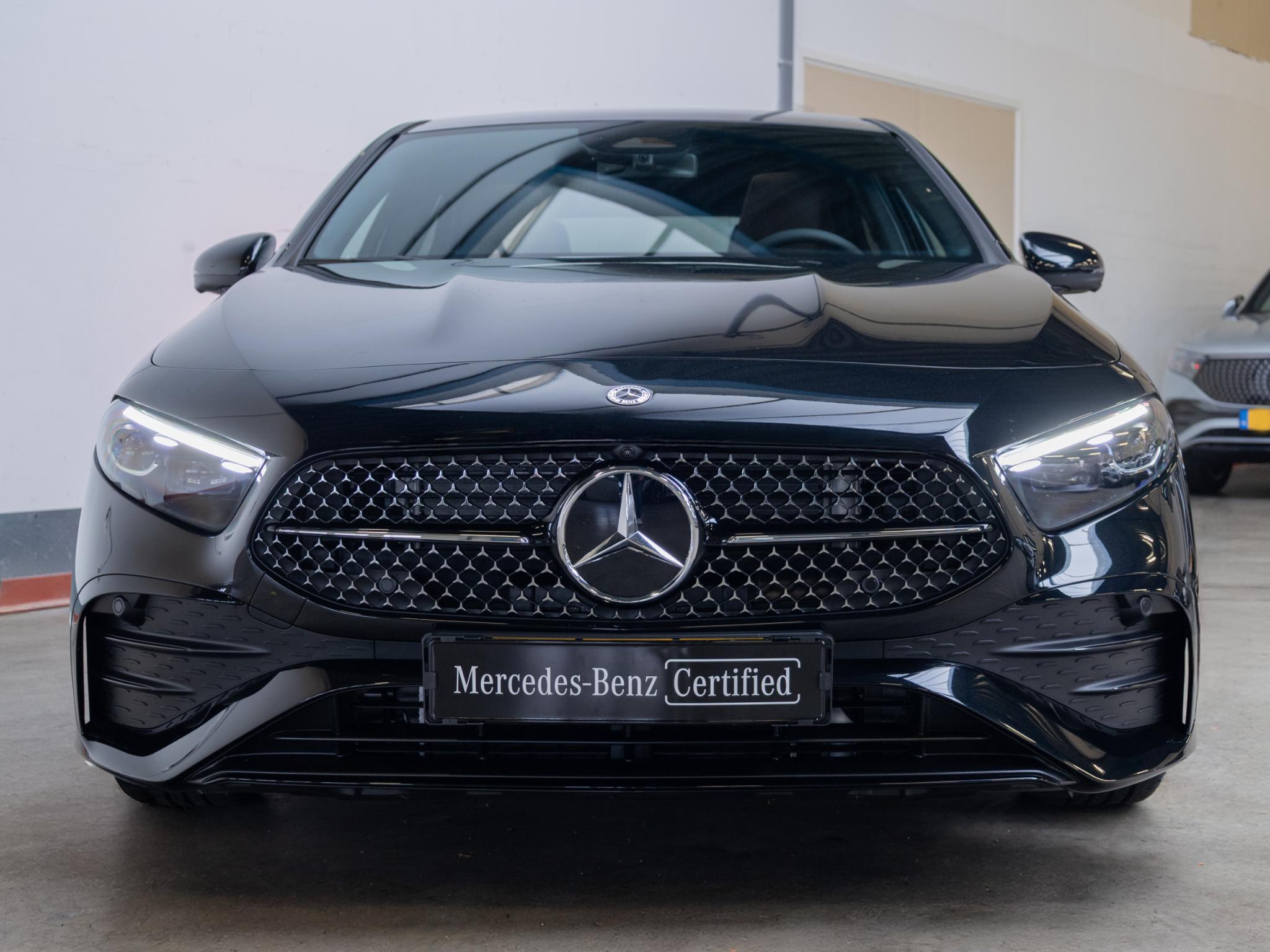 Mercedes-Benz A-Klasse Hatchback 180 Business Solution AMG - Afbeelding 4