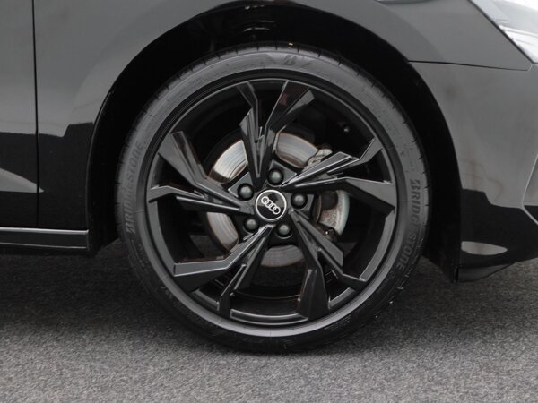 lichtmetalen velgen 18" lichtmetalen velgen 18"