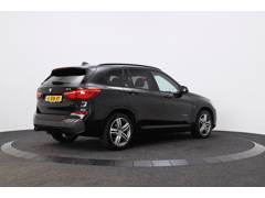 BMW X1 sDrive18i Executive | M-Sport | afn. Trekhaak | Panoramadak | - Afbeelding 2