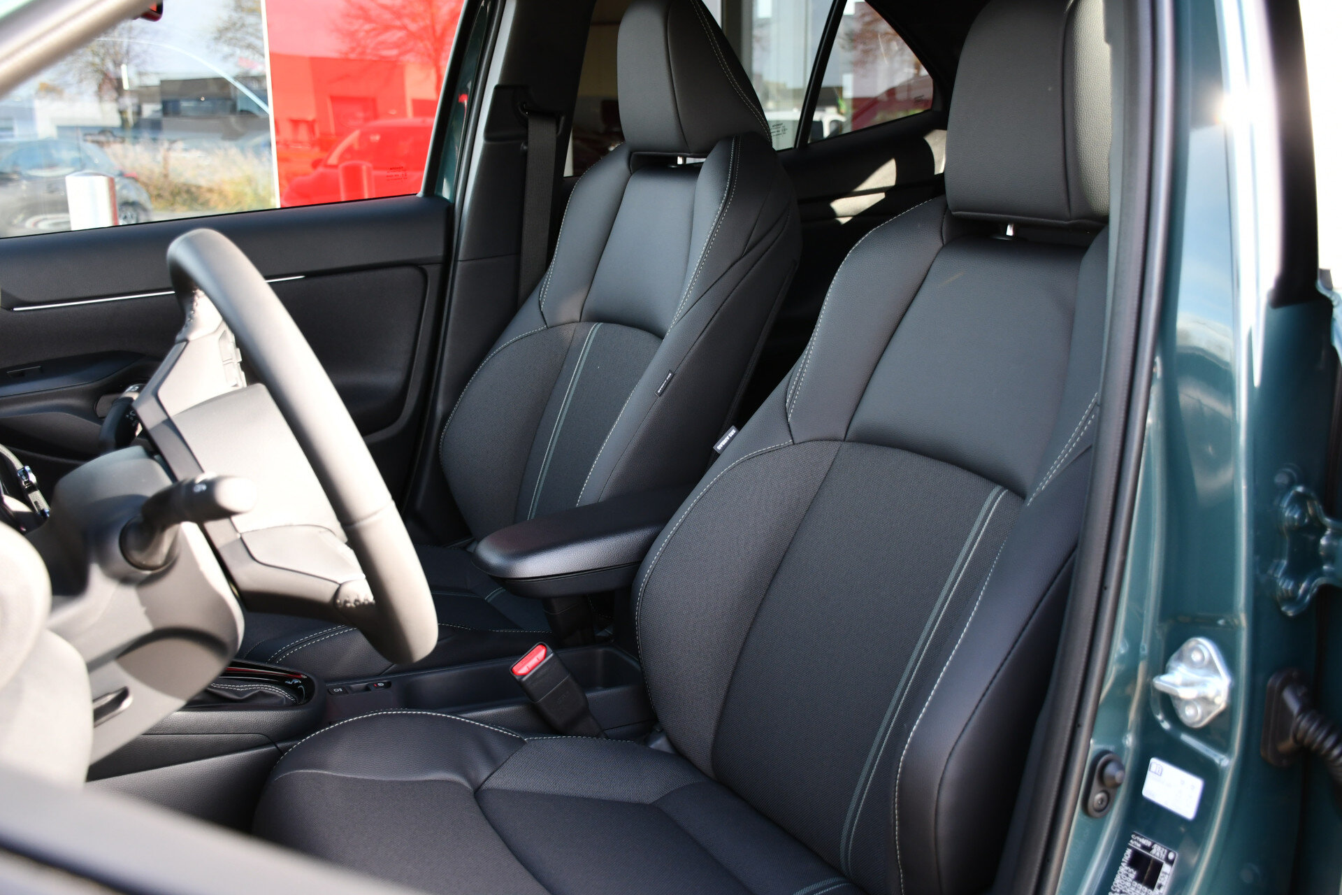 Toyota Yaris Cross 1.5 Hybrid 130 Executive Automaat 130Pk - Afbeelding 2