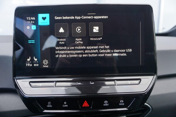 Apple Carplay/Android Auto Apple Carplay/Android Auto