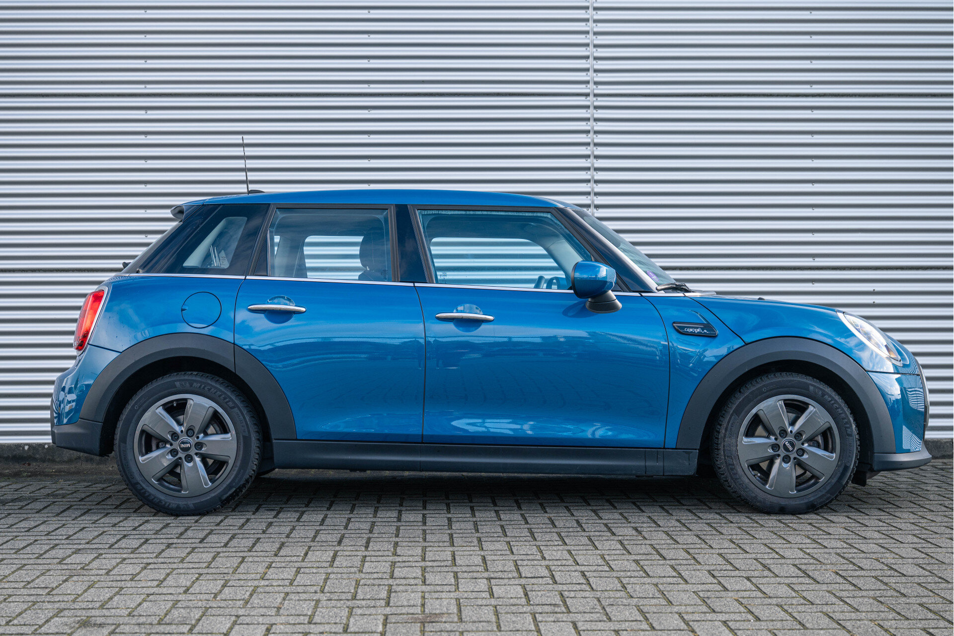 MINI Hatchback Cooper Automaat - Afbeelding 3