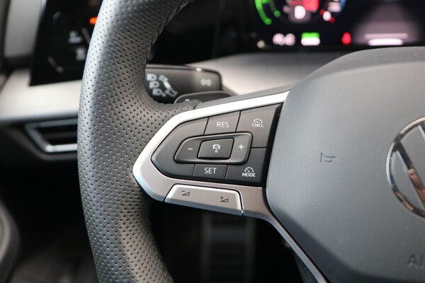 cruise control adaptief met Stop&Go en stuurhulp cruise control adaptief met Stop&Go en stuurhulp