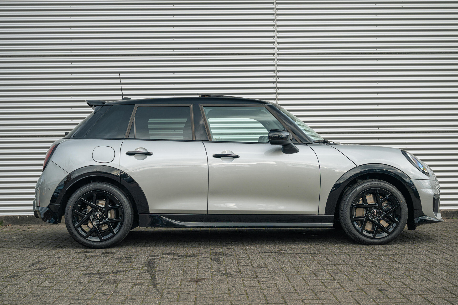 MINI Hatchback Cooper C Automaat - Afbeelding 3