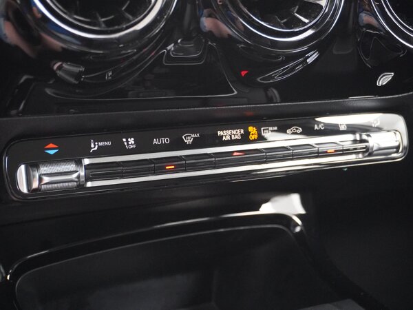 airco (automatisch) airco (automatisch)