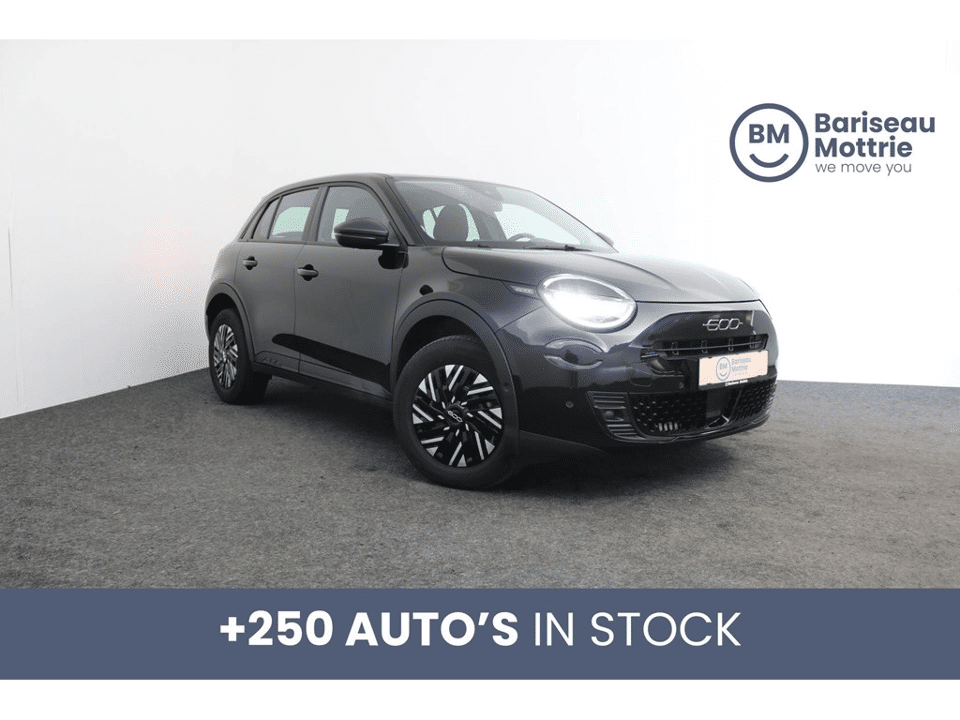 Fiat 600 HYBRID AUTOMAAT 136 PK *DAB*GPS*CARPLAY*CAMERA+SENSOREN*KLIMAATREGELING* - Afbeelding 1