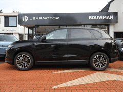 Leapmotor B10 EV 67,1 kWh 218PK Design ProMax, Rijklaarprijs | NIEUW | Panoramadak | Navigatie | Camera | Adaptieve Cruise Control - Afbeelding 2