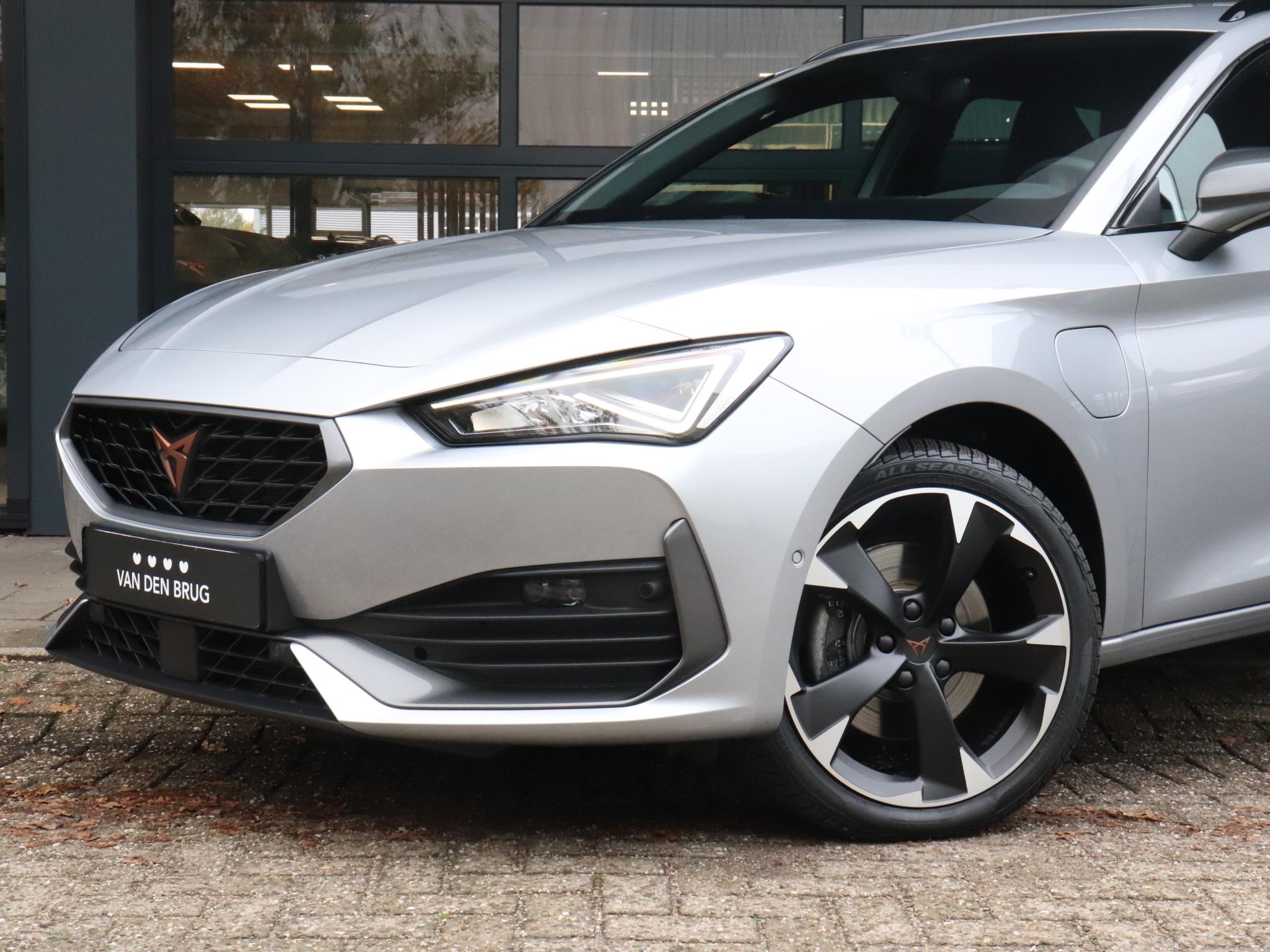 CUPRA Leon Sportstourer 1.4 e-Hybrid 204pk - Afbeelding 2