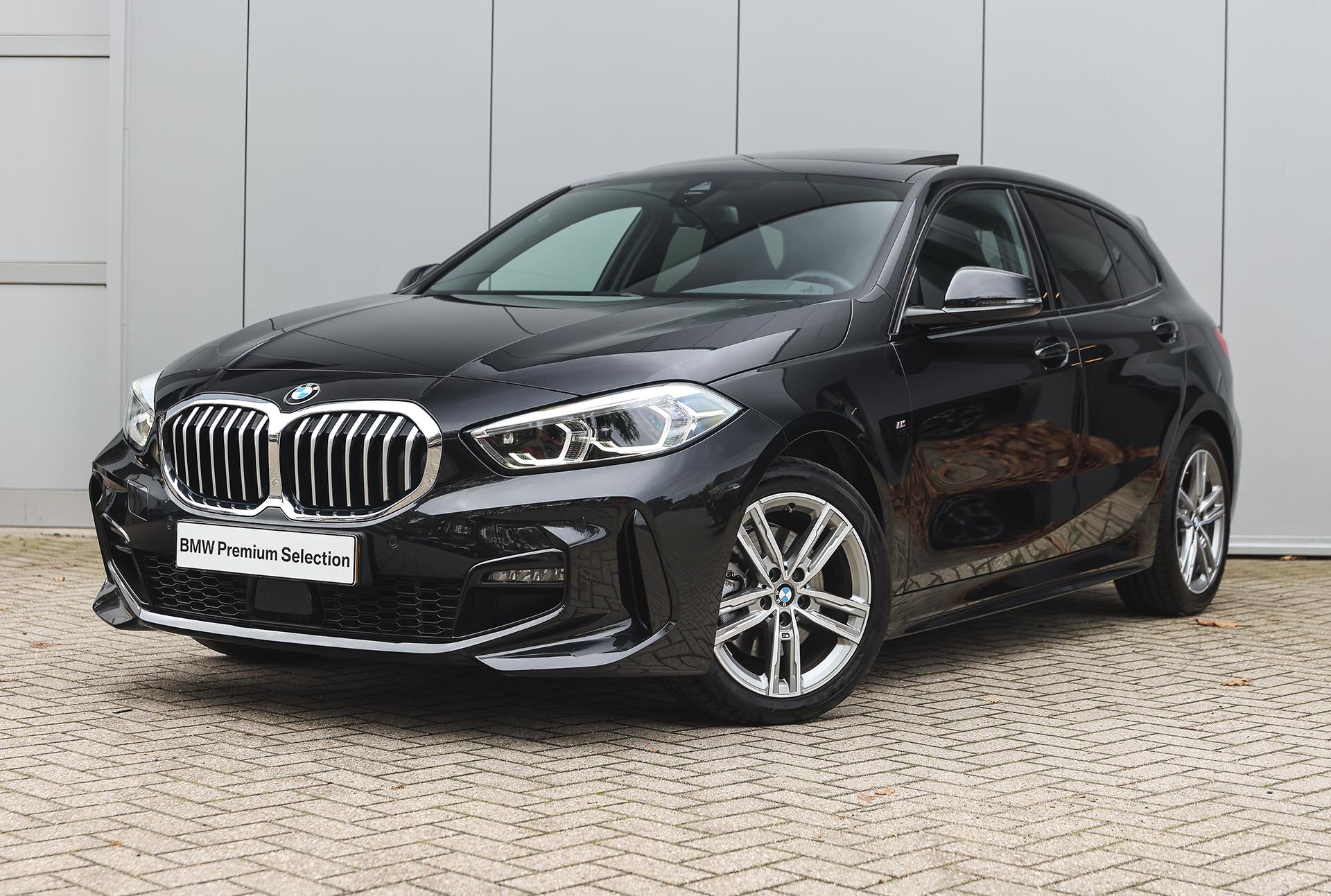 BMW 1 Serie 118i High Executive M Sport Automaat
