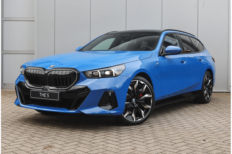 BMW 5 Serie Touring 530e M Sport Automaat - Afbeelding 1