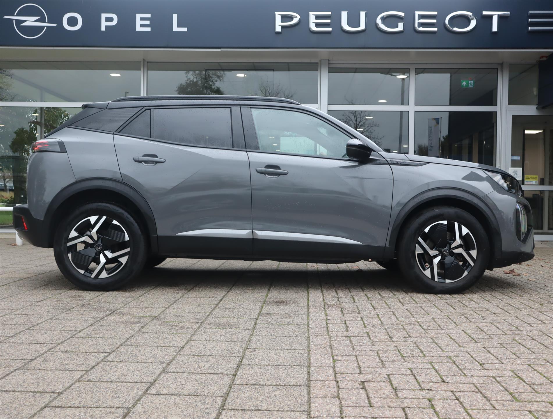Peugeot 2008 SUV GT Mild-Hybrid 145PK e-DCS6 Automaat, Rijklaarprijs, Navigatie Camera Adaptieve cruise control - Afbeelding 3
