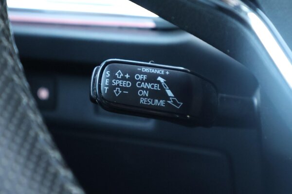 cruise control adaptief met Stop&Go cruise control adaptief met Stop&Go