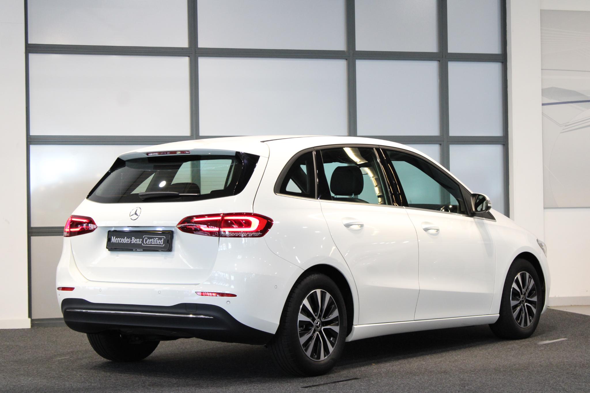 Mercedes-Benz B-Klasse 180 Business Solution Luxury - Afbeelding 2