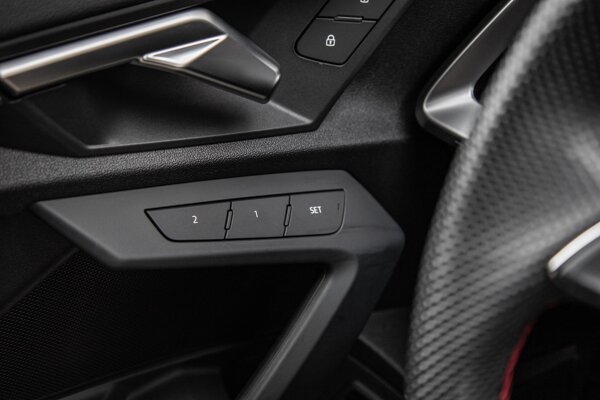 elektrisch verstelbare stoel(en) met geheugen