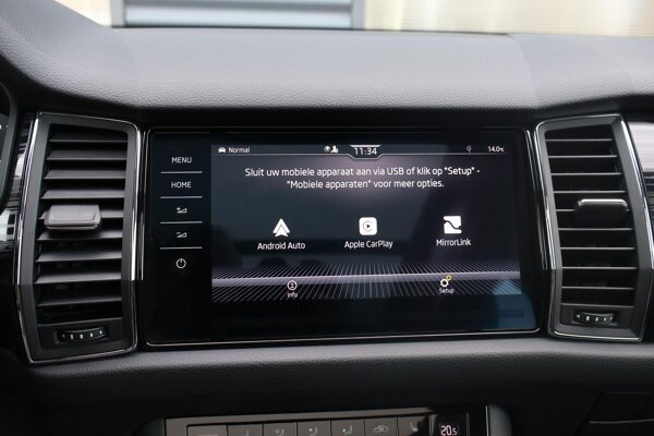 Apple Carplay/Android Auto