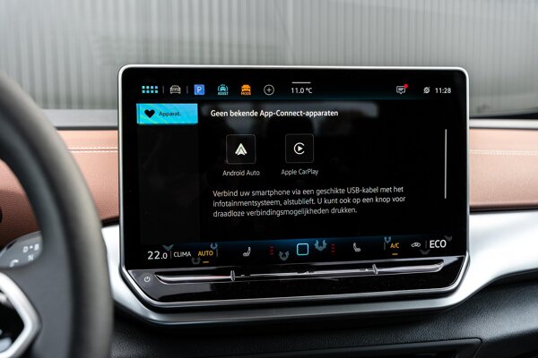 Apple Carplay/Android Auto Apple Carplay/Android Auto