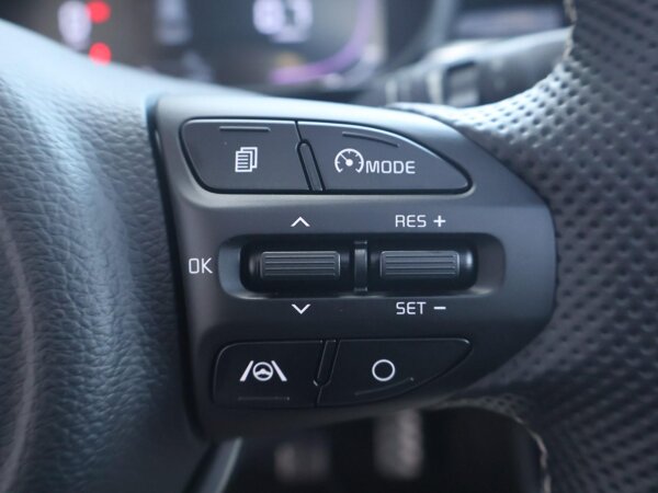 cruise control adaptief en stuurhulp cruise control adaptief en stuurhulp