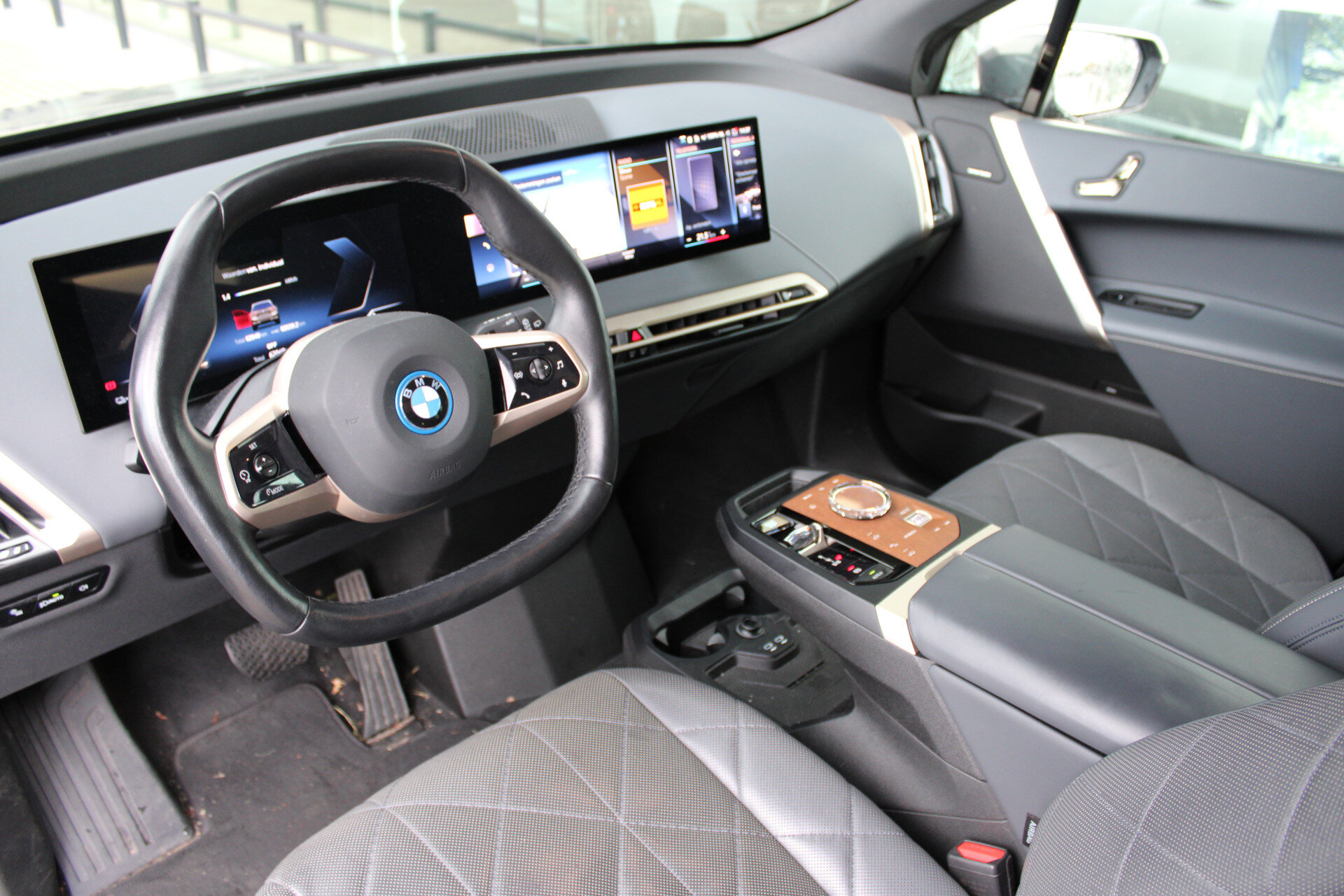 BMW iX xDrive50 Executive - Afbeelding 3