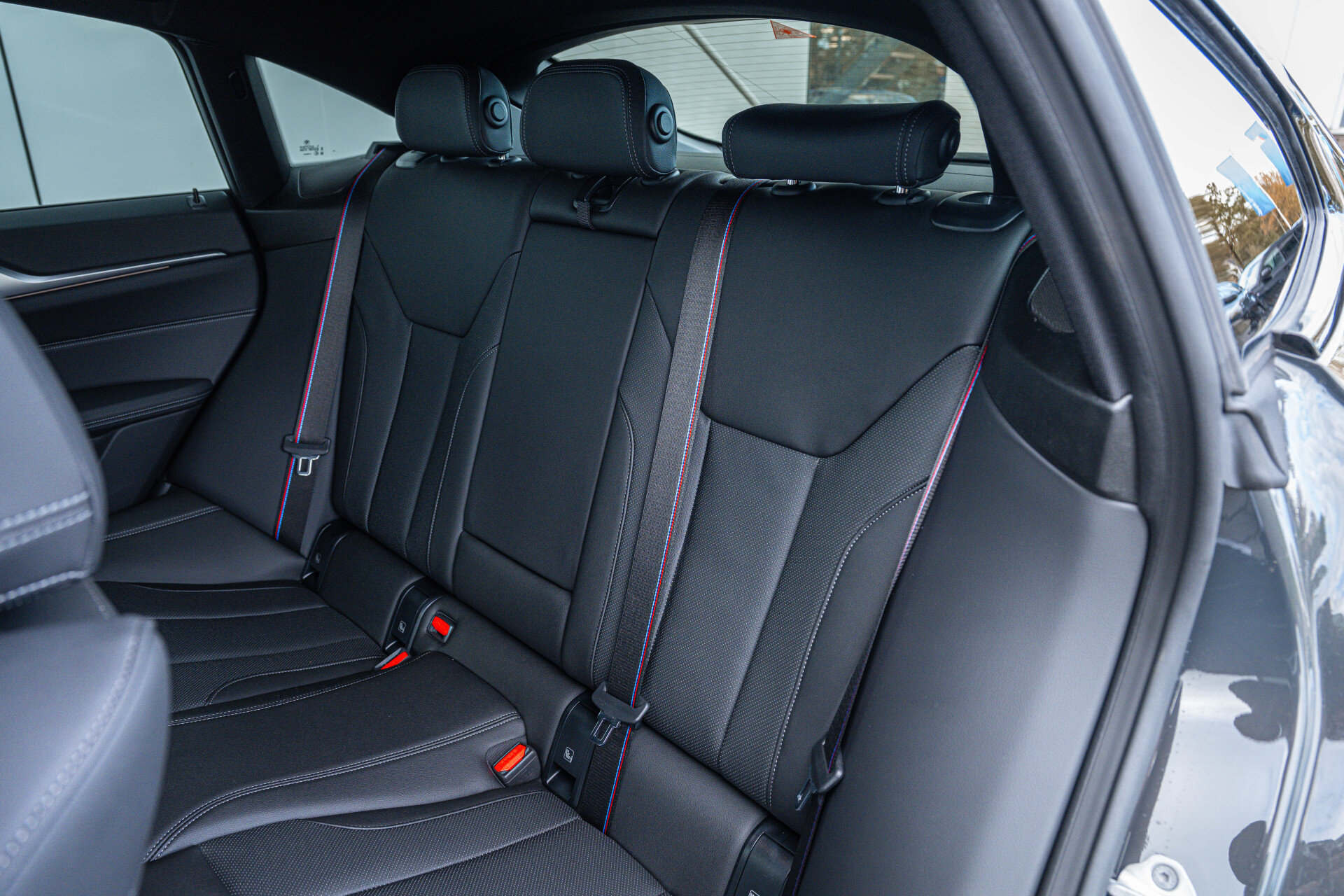 BMW 4 Serie Gran Coupé 420i High Executive M Sport Automaat - Afbeelding 5