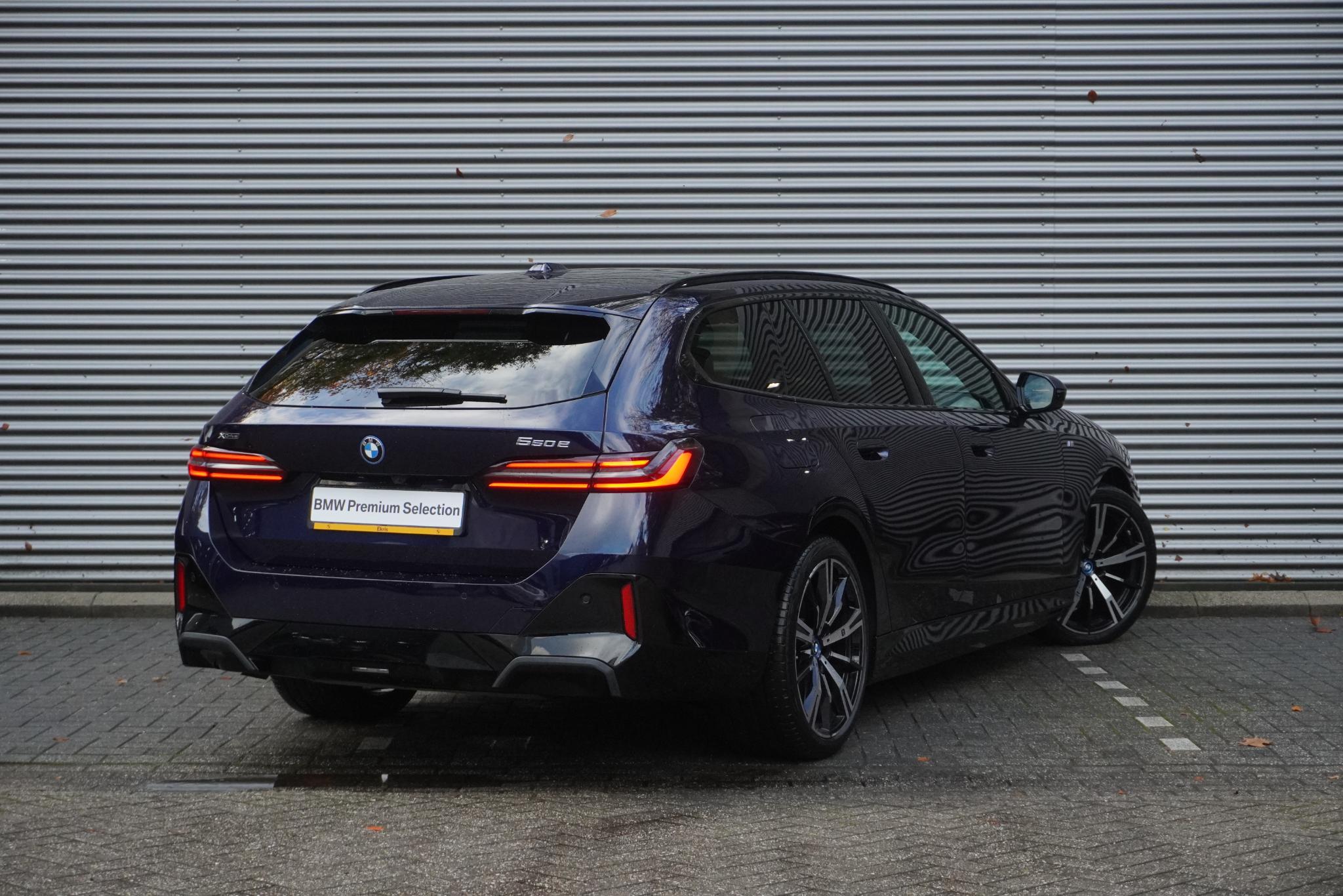 BMW 5 Serie Touring 550e xDrive - Afbeelding 2