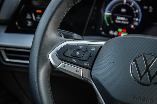 cruise control adaptief met Stop&Go en stuurhulp