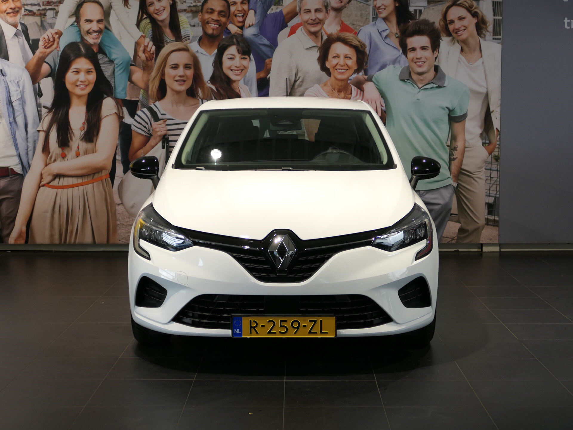 Renault Clio 1.0 TCe 90 Equilibre - Occasion Lease vanaf €349 p/m - - Afbeelding 2