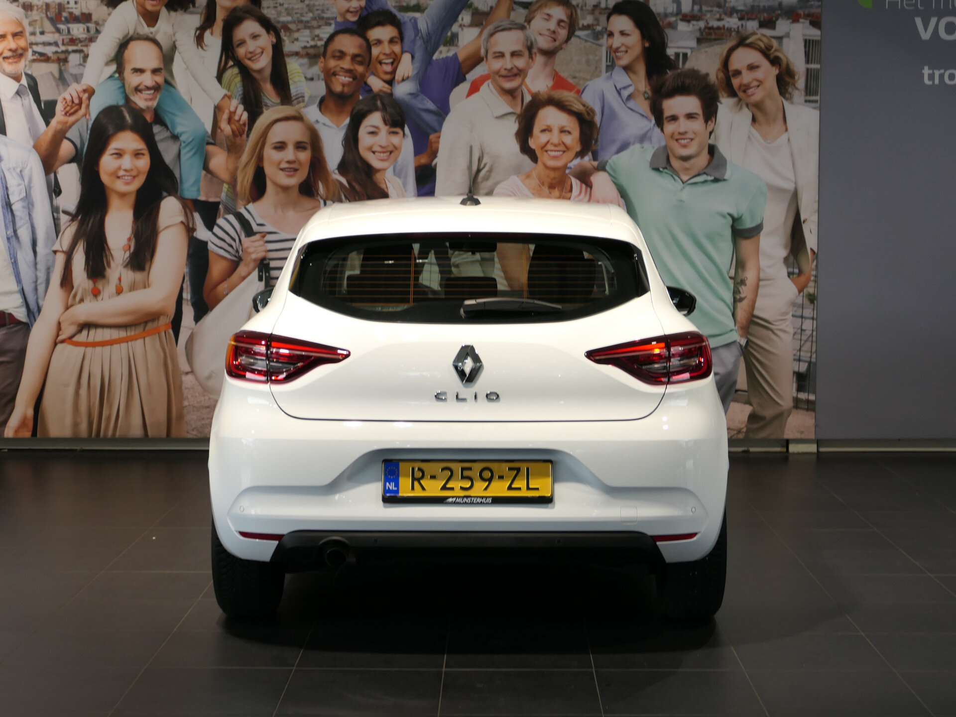 Renault Clio 1.0 TCe 90 Equilibre - Occasion Lease vanaf €349 p/m - - Afbeelding 4