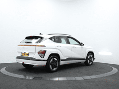 Hyundai KONA Electric Comfort 65.4 kWh | Navigatie | Camera | Cruise control - Afbeelding 2