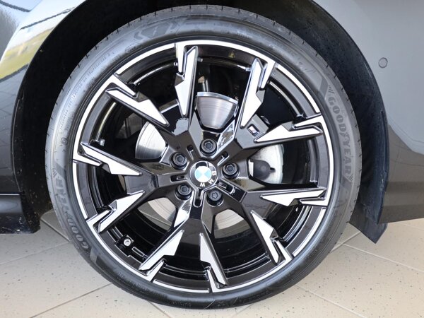 18 inch lichtmetalen M wielen Y-spaak (styling 975 M) in Bicolor Midnight Grey