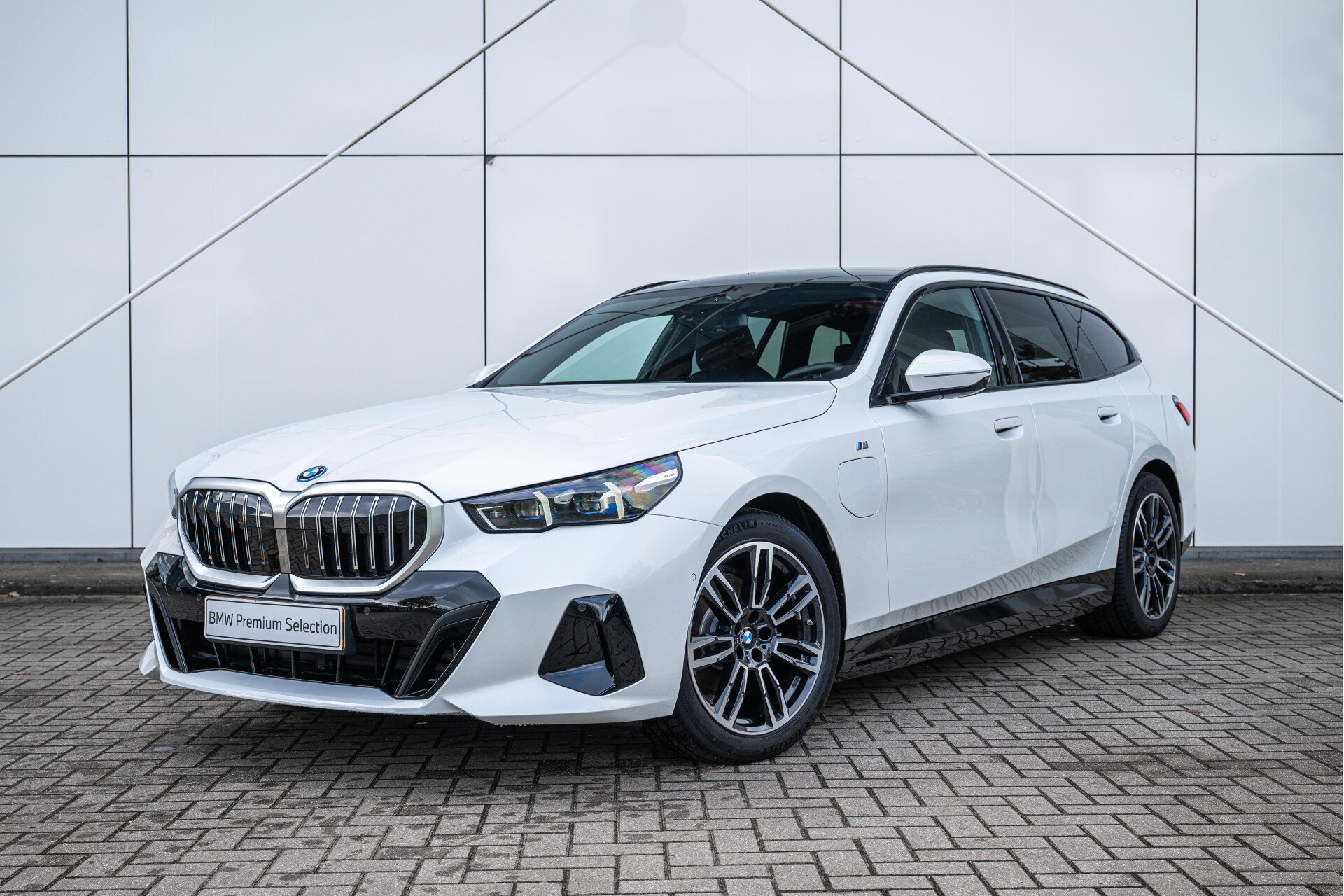 BMW 5 Serie Touring 530e M Sport Automaat