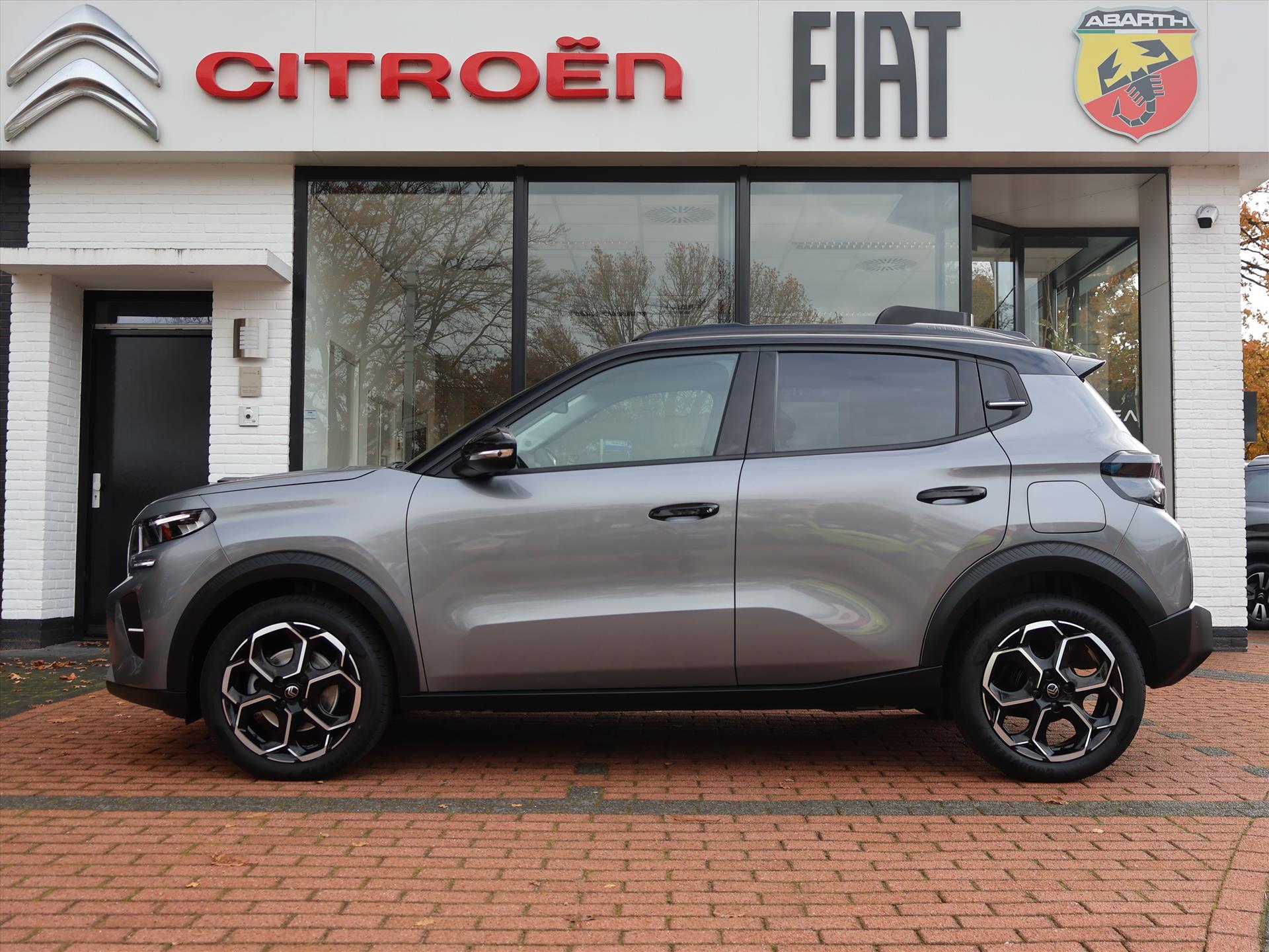 Citroën C3 *Auto van de Week!* 1.2 Turbo S&S 100PK Max, Rijklaarprijs | Navigatie | Camera | Stoelverwarming | DAB+ | Two Tone - Afbeelding 3