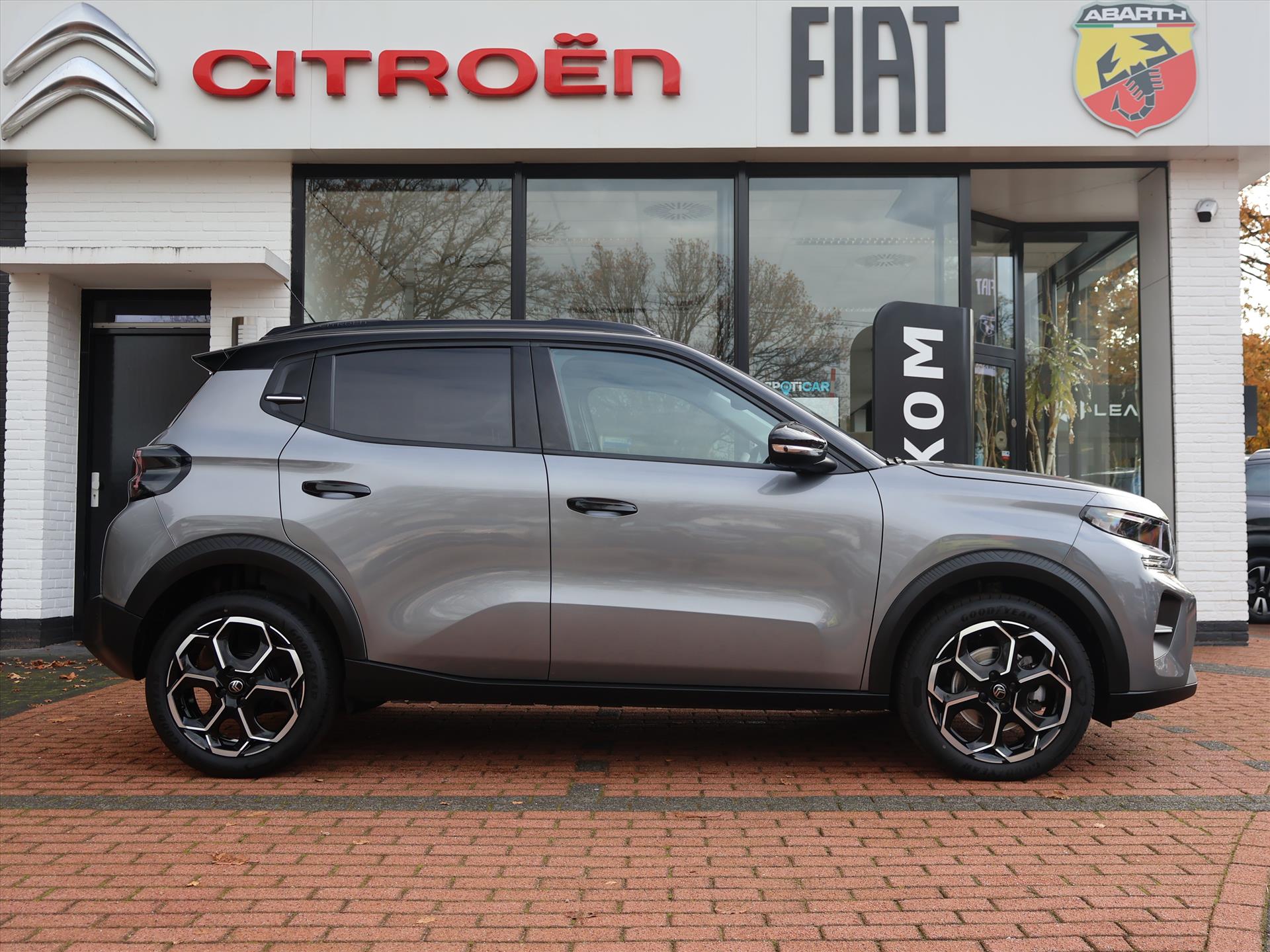 Citroën C3 *Auto van de Week!* 1.2 Turbo S&S 100PK Max, Rijklaarprijs | Navigatie | Camera | Stoelverwarming | DAB+ | Two Tone - Afbeelding 4