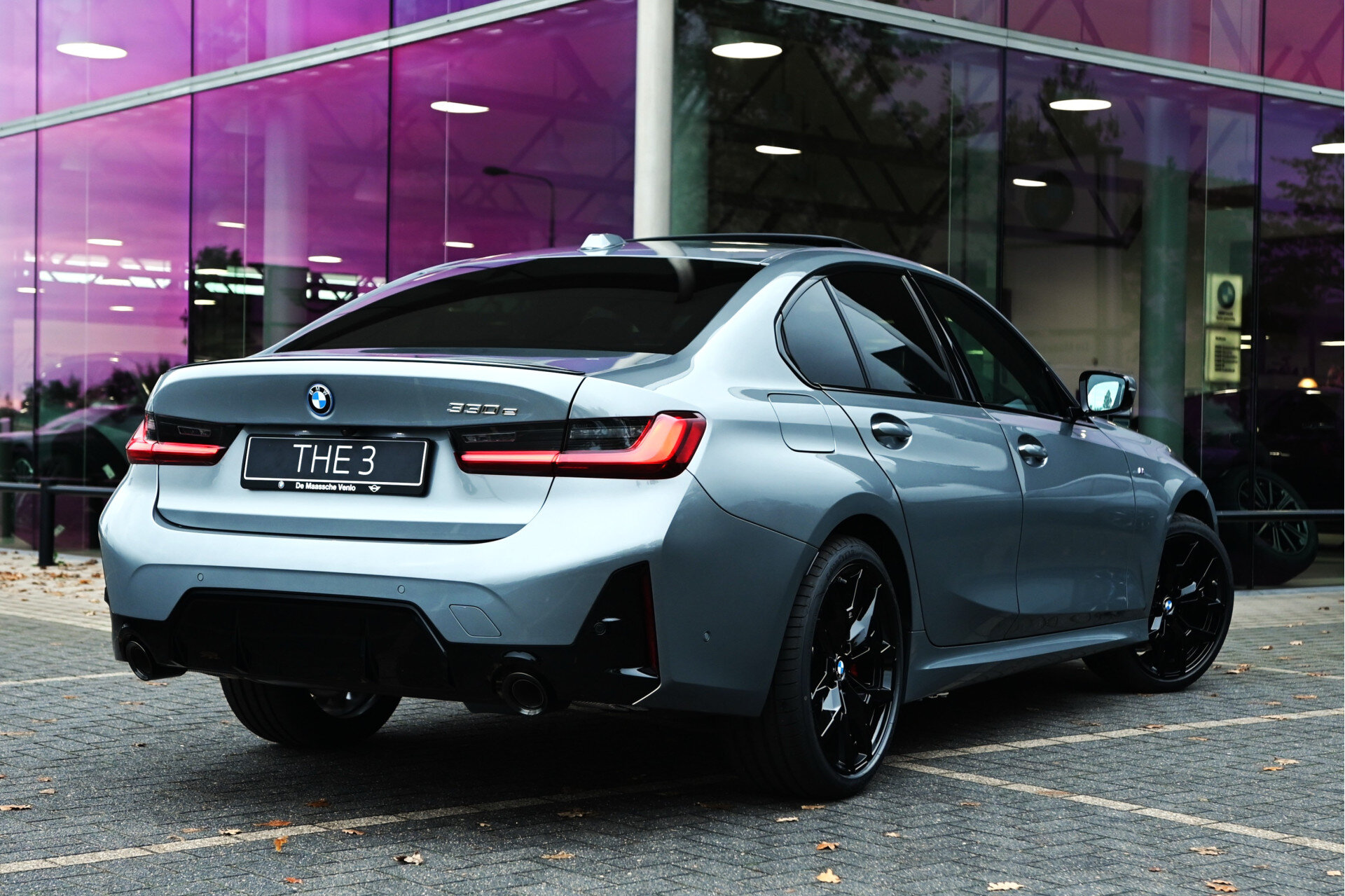 BMW 3 Serie 330e High Executive M Sport Automaat - Afbeelding 2