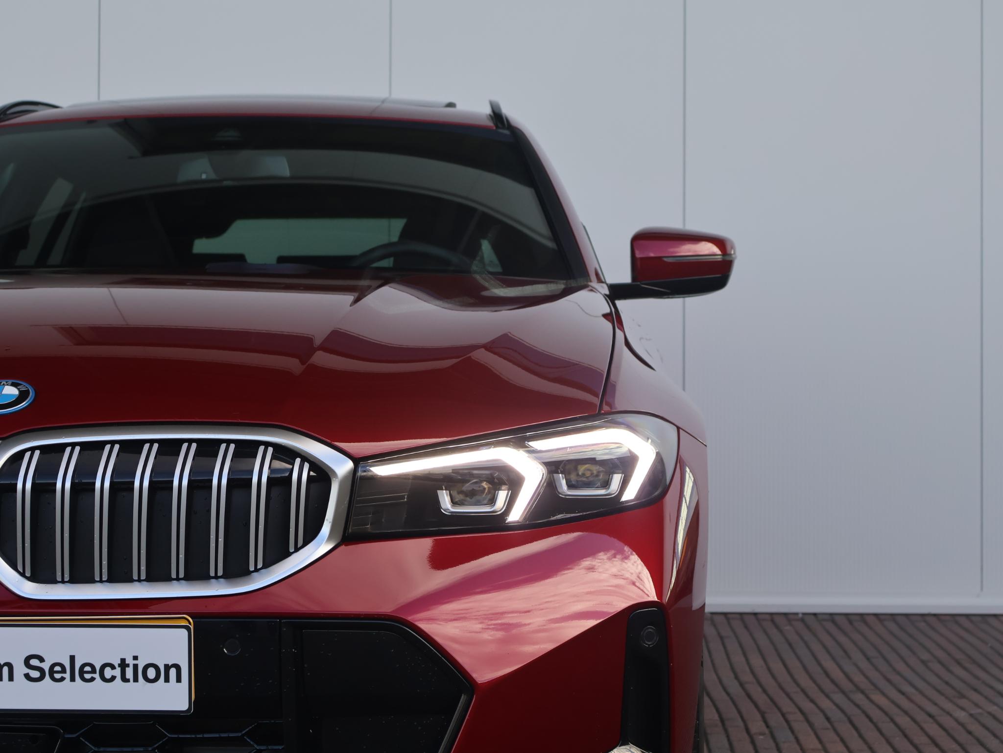 BMW 3 Serie Touring 330e - Afbeelding 3