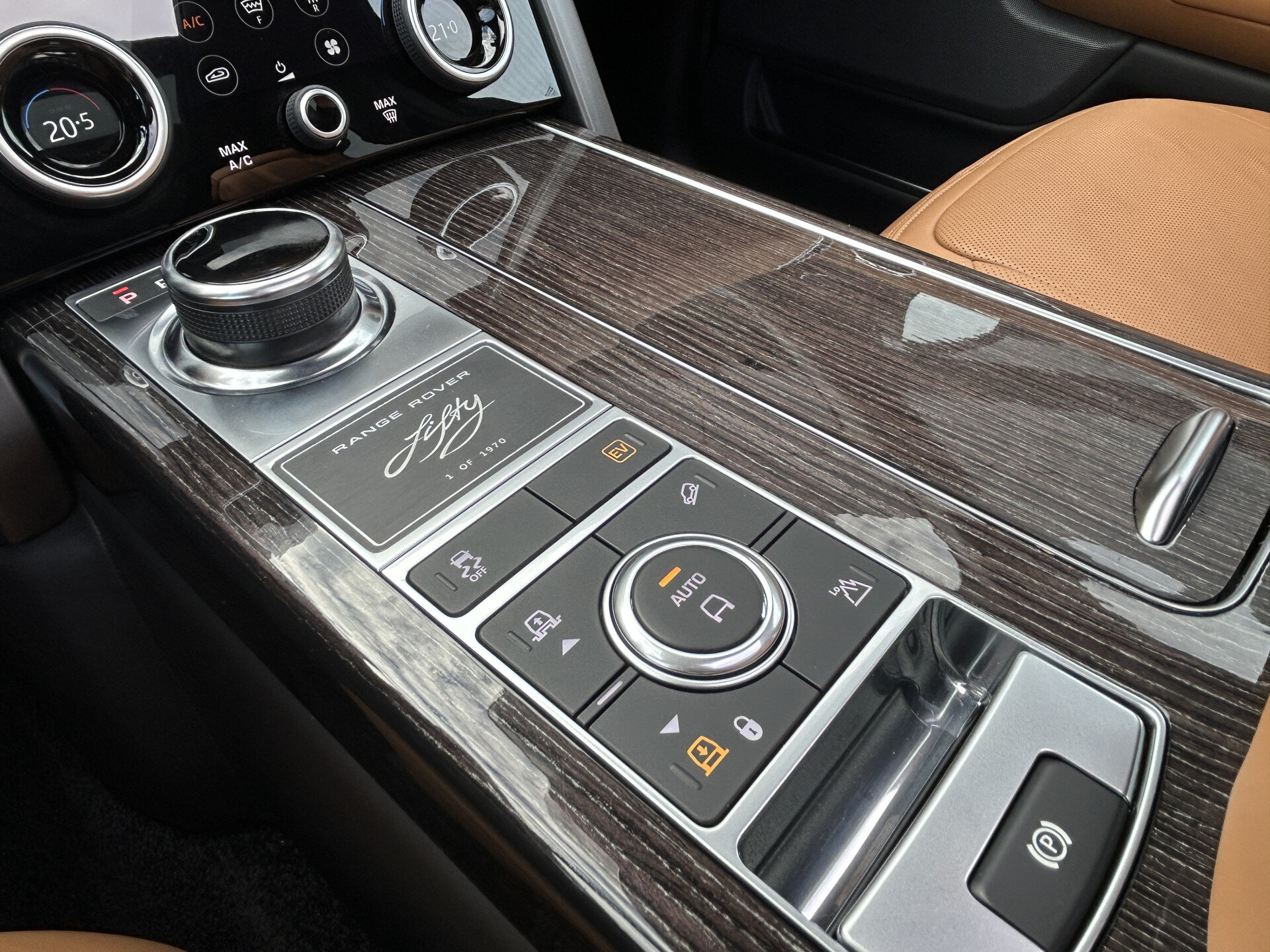 Land Rover Range Rover P400e 404pk AWD - Fifty - Afbeelding 3