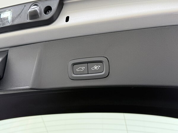 elektrisch bedienbare achterklep met sensorsturing elektrisch bedienbare achterklep met sensorsturing