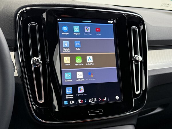 Apple Carplay/Android Auto Apple Carplay/Android Auto