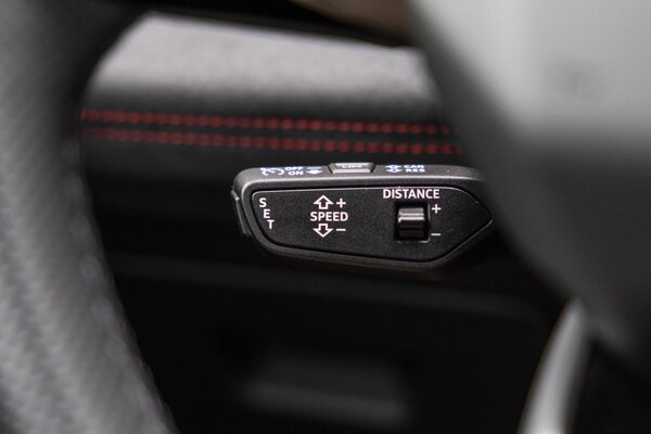 cruise control adaptief met Stop&Go en stuurhulp cruise control adaptief met Stop&Go en stuurhulp