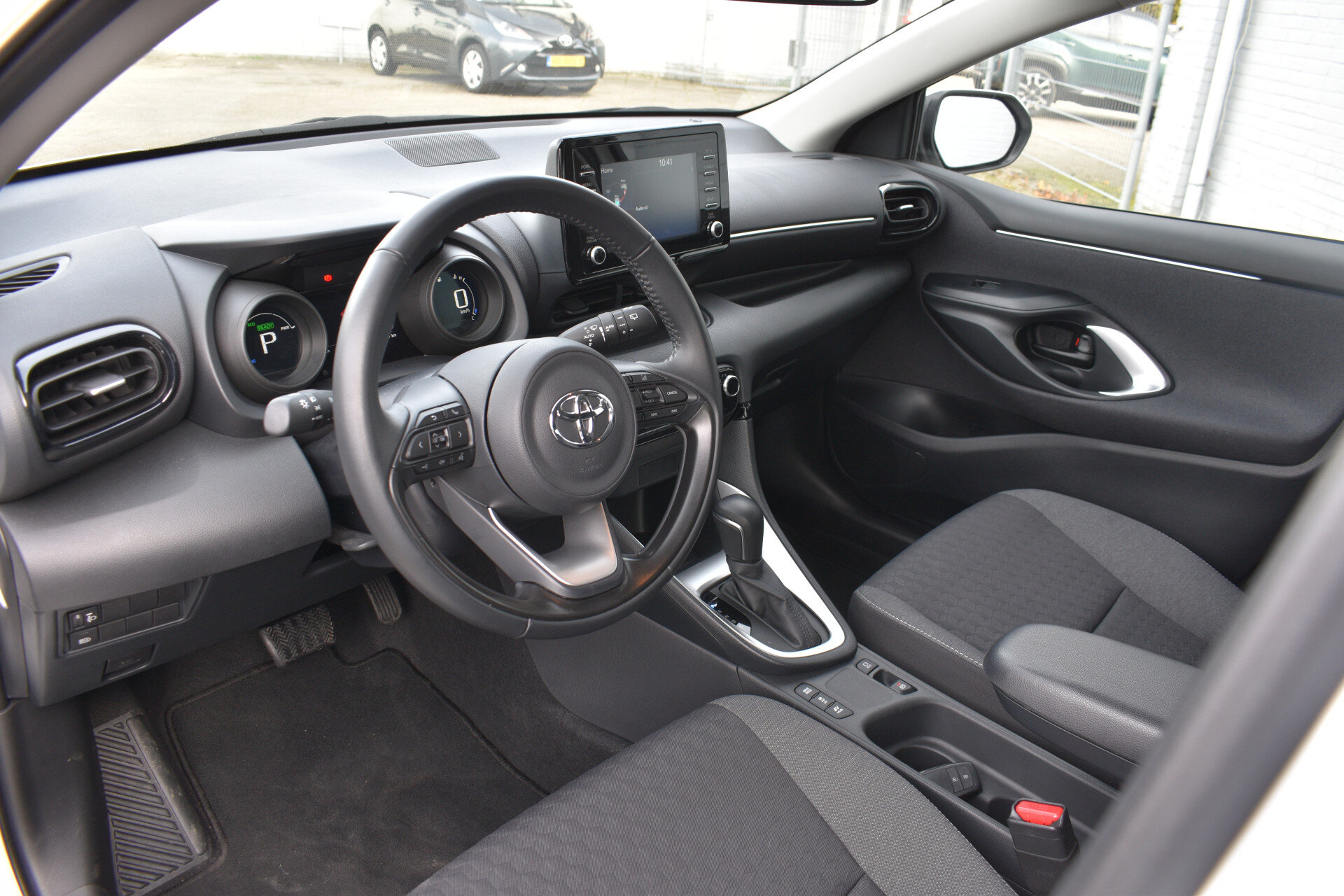 Toyota Yaris 1.5 Hybrid Dynamic Automaat 116pk - Afbeelding 2