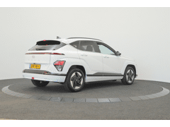 Hyundai KONA Electric Comf. Smart 65.4 kWh | Navigatie | Parkeersensoren | - Afbeelding 2